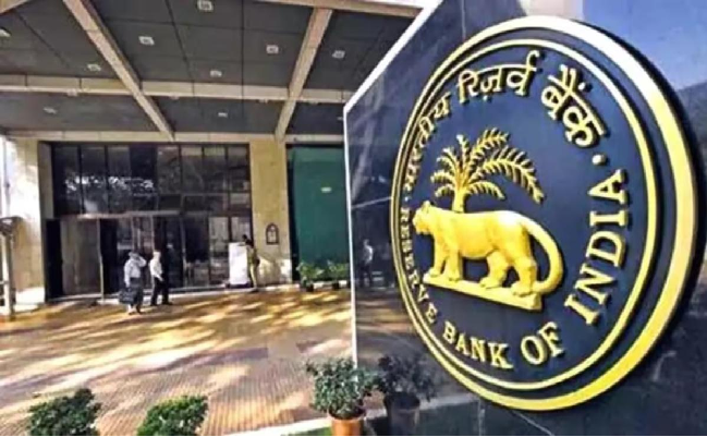 RBI ने लगातार छठी बार बढ़ाया रेपो रेट
