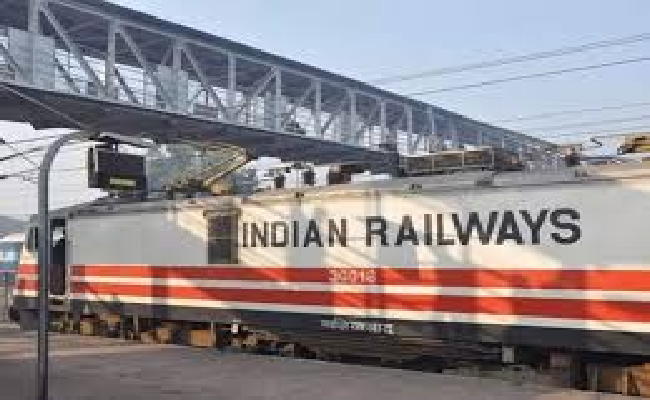 Indian Railways passengers can now order food through WhatsApp: Insights here