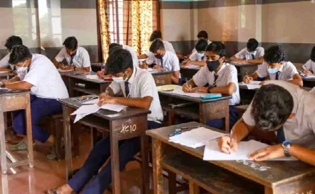 UP Board Exam 2023: Class 10, 12 admit cards expecting today