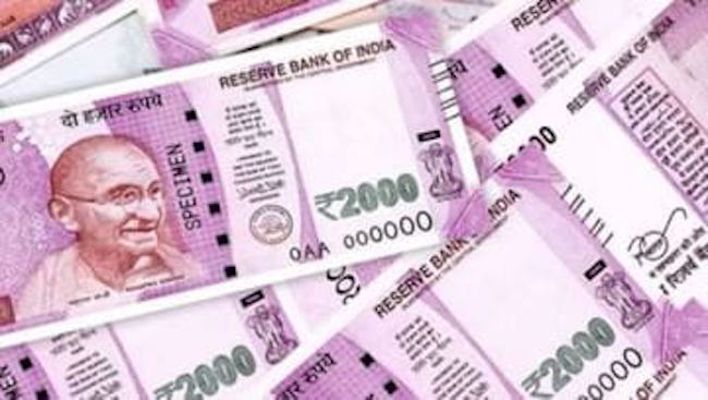 Lakhs of rupees seized in Kolkata again, 2 arrested 