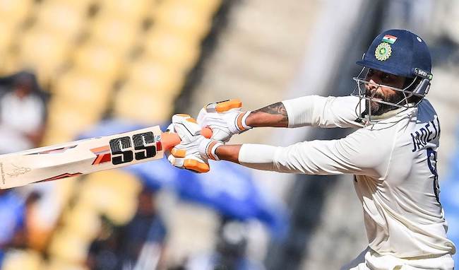 IND va AUS: Ravindra Jadeja fined by ICC for applying cream on finger 