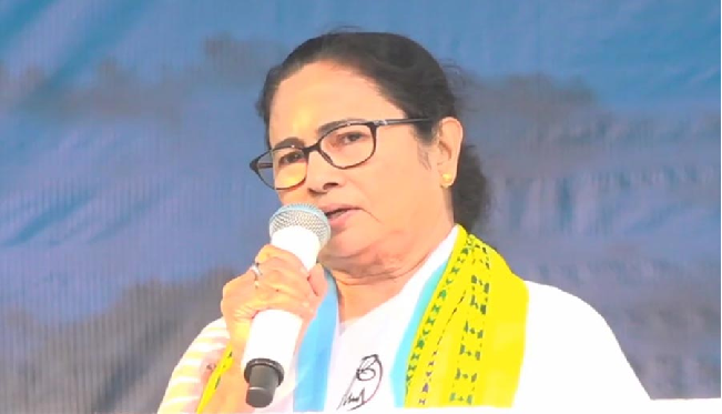Mamata Banerjee gets annoyed by the cancellation of illegal recruitment, takes dig at BJP-CPI(M) 