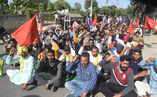 Contractual health workers protest for job regularisation