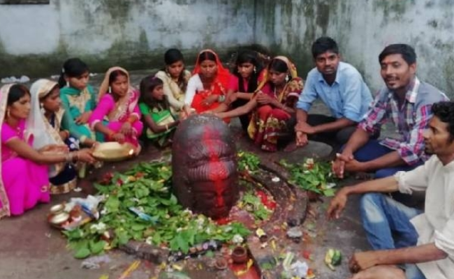 हर-हर महादेव के जयघोष से गुंजायमान हुआ शिवालय
