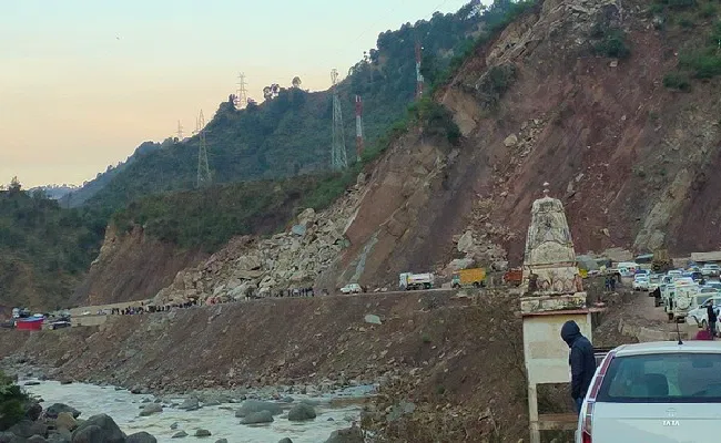 Landslide damages 13 houses in J&K’s Ramban district