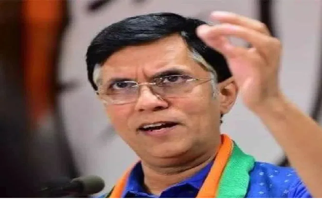Pawan Khera’s misnaming of PM Modi draws criticism from BJP