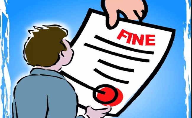 Rs 250 penalty in Lucknow for peeing, spitting in public