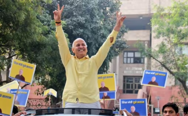 मनीष सिसोदिया से CBI की पूछताछ शुरू; आबकारी नीति घोटाला मामले में हो रही पूछताछ