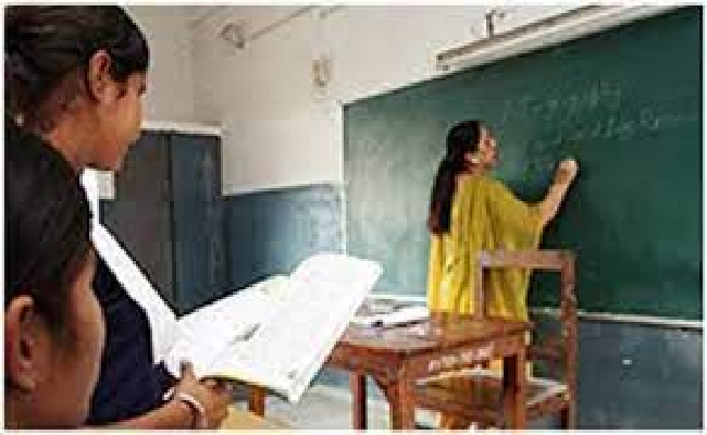 Akhil Jharkhand Parathmik Sikshak Sangh  hails govt decision on Urdu teachers