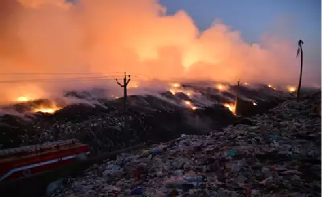 Brahmapuram waste plant fire:  Indian Navy choppers join cause