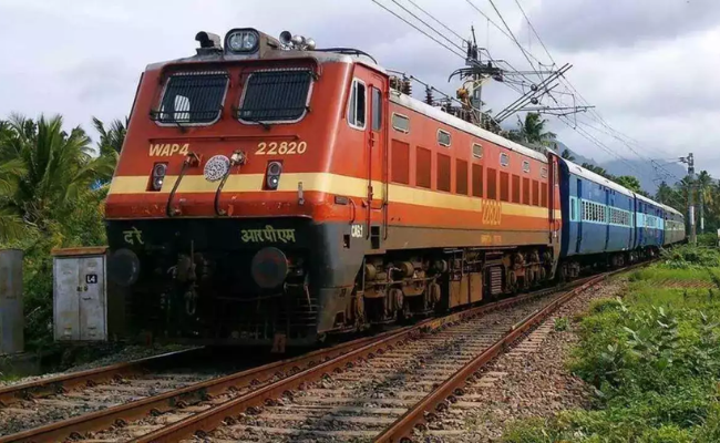 ECR conducts drive in Jharkhand to stop transgender people from harassing train passengers