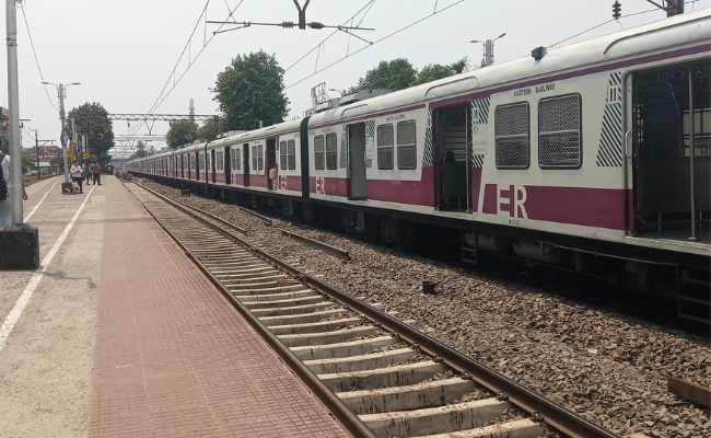 होली पर हावड़ा, सियालदह मंडल में सैकड़ों लोकल ट्रेन रद्द