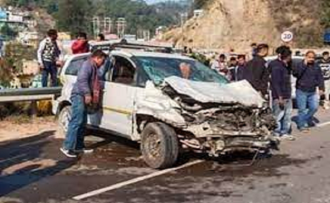 5 Dead, 3 Injured after  four-wheeler runs over them in Himachal's Solan