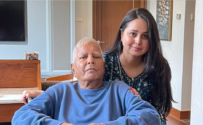 ‘Will shake Delhi’s chair if something happens to dad’: Lalu Yadav’s daughter 