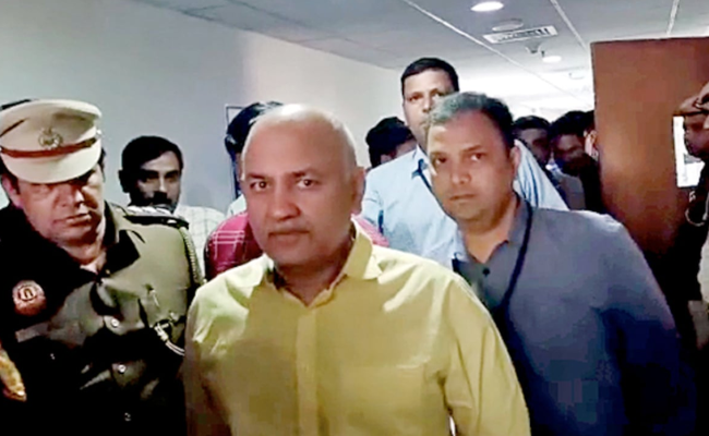 सिसोदिया की मुश्किलें बढ़ीं, तिहाड़ जेल में 8 घंटे की पूछताछ के बाद ईडी ने किया गिरफ्तार