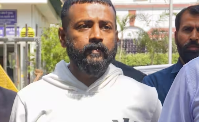 साढ़े तीन करोड़ की धोखाधड़ी के मामले में सुकेश चंद्रशेखर को 14 दिन की न्यायिक हिरासत