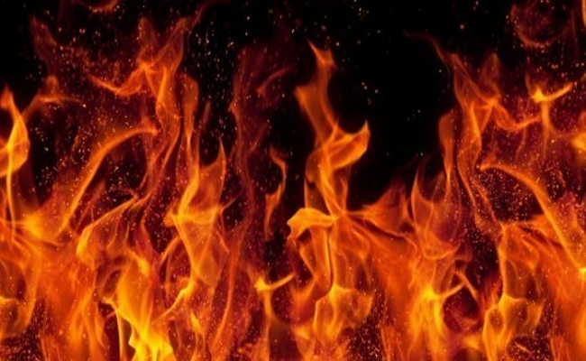 Newtown Fire: Massive blaze engulfs shack shops 