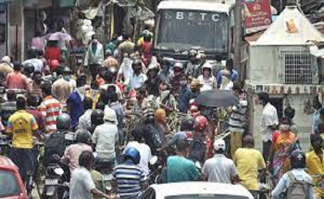 Kolkata residents protest power failure by CESC
