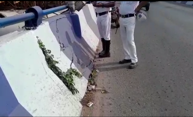 Chingrihata flyover in Salt Lake develops multiple pits and holes