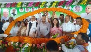 जहरीली शराब कांड के छह दिन बाद मोतिहारी पहुंचे मंत्री जी बने चर्चा का विषय