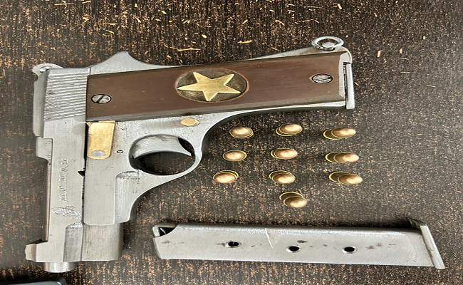 State Police STF arrests two traffickers with firearms ahead of Panchayat elections