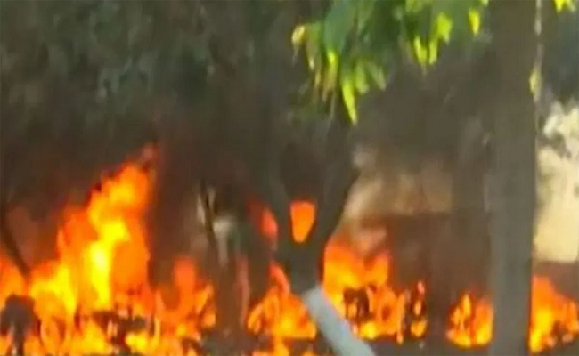 Police station set on fire in Bengal’s Kaliaganj over death of teenage girl
