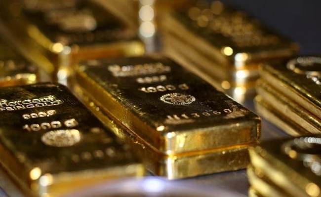 Man held with 10 gold bars worth Rs 70 lakh from Kolkata Airport