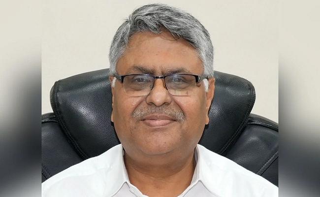 Amar Prakash Dwivedi takes over as General Manager of Eastern Railway