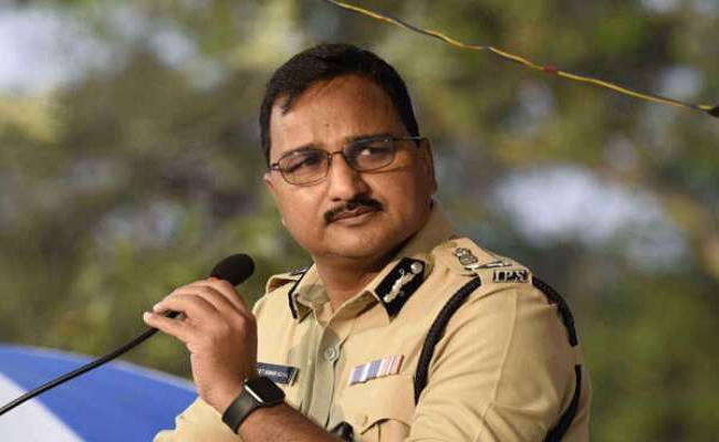 Kolkata Police Commissioner conducts night inspection of Police stations and CM's residence