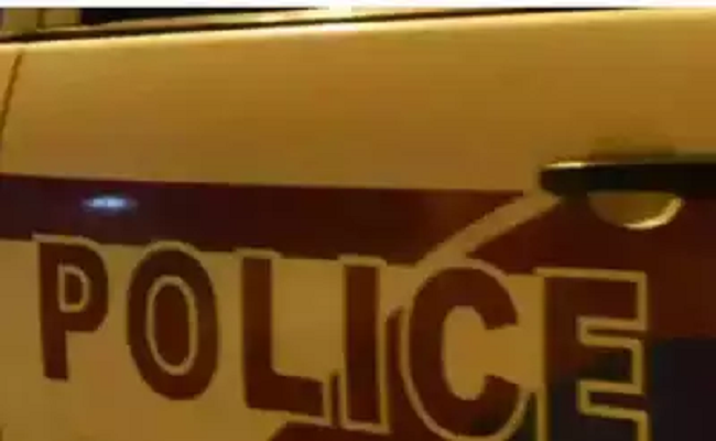Students attacked and robbed near Newtown Ram Mandir; 2 arrested