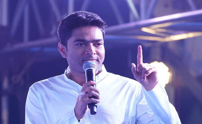Abhisekh launches public movement to list undelivered work of Modi govt