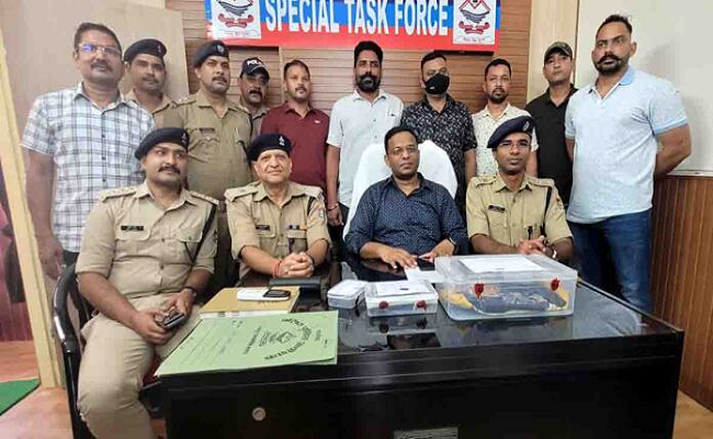 WB STF nabs three operatives of interstate arms smuggling gang red handed