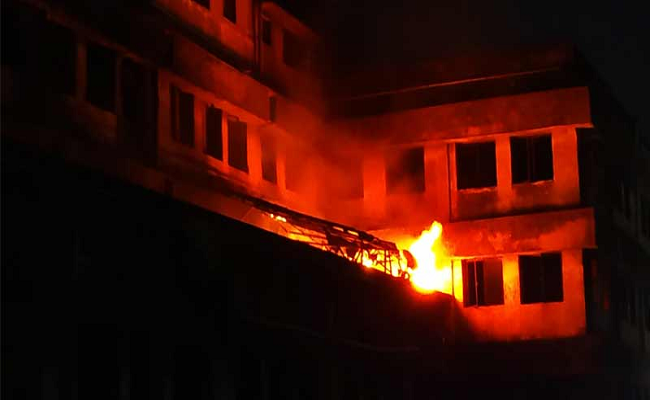 Massive fire breaks out at Jagat  Cinema Hall in West Bengal Sealdah