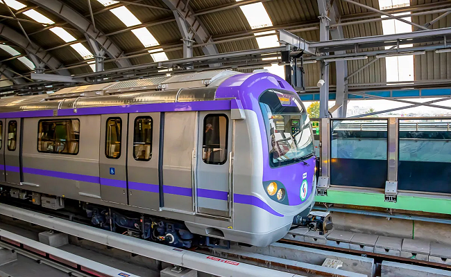 UP Man jumps in front of moving train at Noida Sector-52 metro station, dies