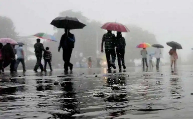 Relief In Kolkata: The temperature dropped by 6 degrees in two and a half hours of rain