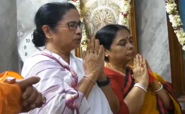 Mamata Banerjee makes visit to Adyapeeth, allocates Rs 22 Crore grant for Polytechnic college