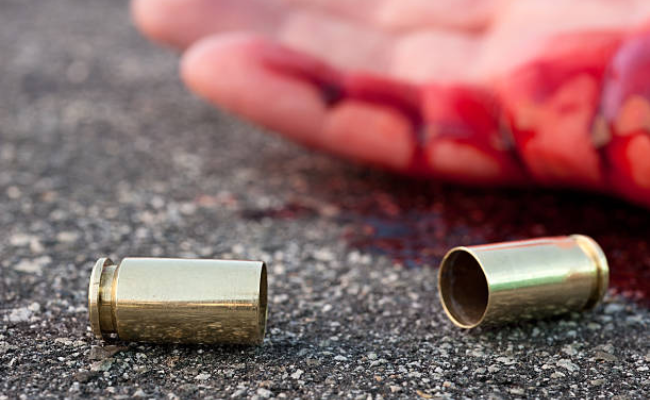Husband wanted to kill his wife, accidentally shot himself too in UP