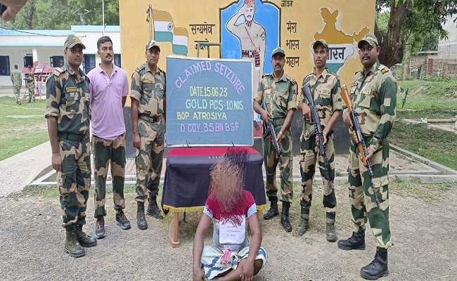 BSF nabs gold dealer on Indo-Bangladesh border