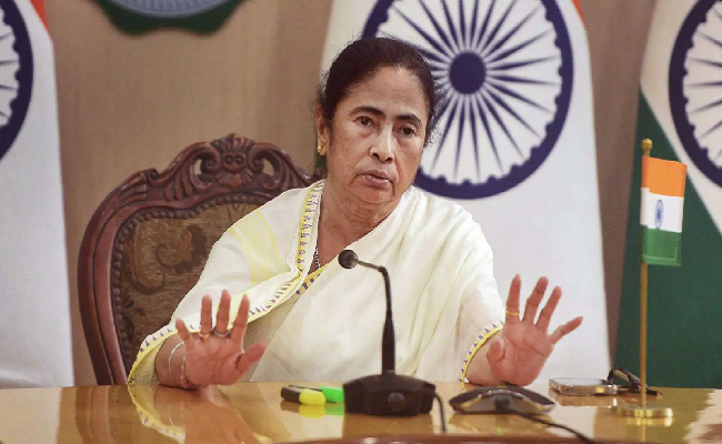 Mamata Banerjee's cabinet meeting postponed, ministers to campaign in the district
