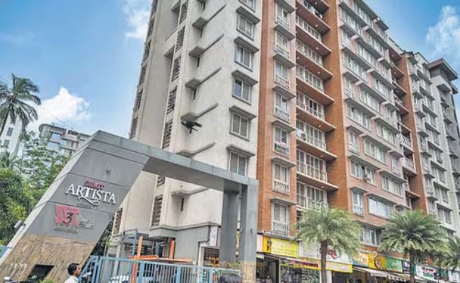 2000 crore BMC Covid Center scam, ED raids continue 