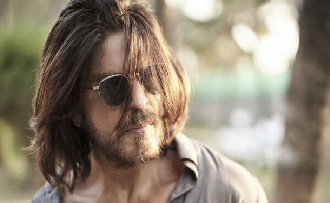SRK hurt in an accident during US shoot, undergoes  surgery 