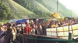 खराब मौसम की वजह से रास्ते में फंसे 379 अमरनाथ यात्रियों को सेना ने सुरक्षित निकाला