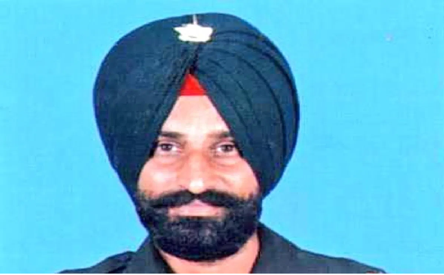 2 soldiers washed away in Poshana river during patrol duty in Poonch, J&K 