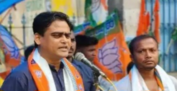 पांच महीने में गिर जायेगी तृणमूल सरकार, भाजपा के केंद्रीय मंत्री का विस्फोटक दावा