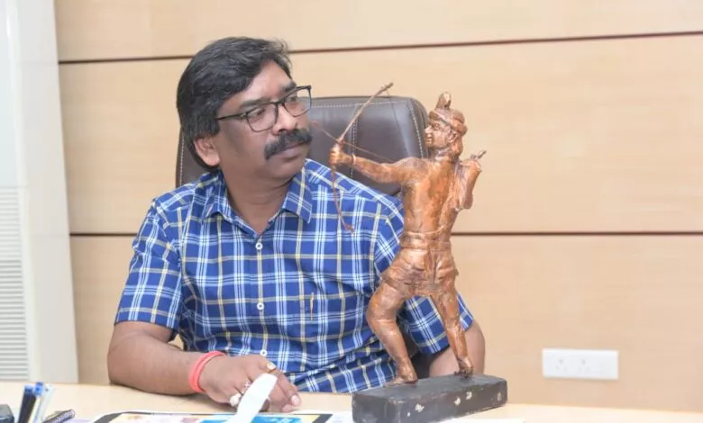 नकल करते पकड़े जाने पर जाना होगा जेल, एक करोड़ तक अर्थदंड भी