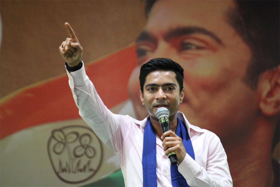 HC puts stay on TMCs  BJP leaders gherao program