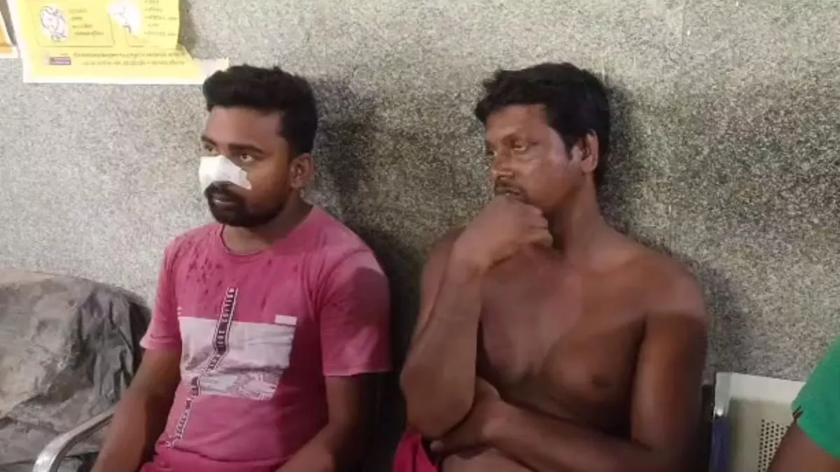 भूमि विवाद को लेकर रणक्षेत्र बना डोमकल, बम और गोलियों से हमले