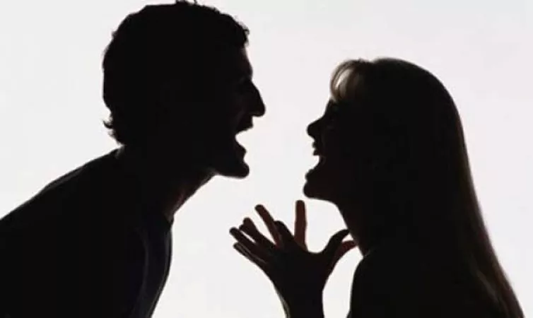 Man shoots Wife and surrenders to Police in Baguihati: alleges extramarital affair as motive