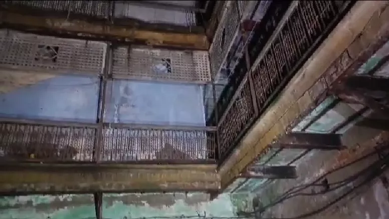Woman dead as century-old building collapses in Kolkata's Pathuriaghat street