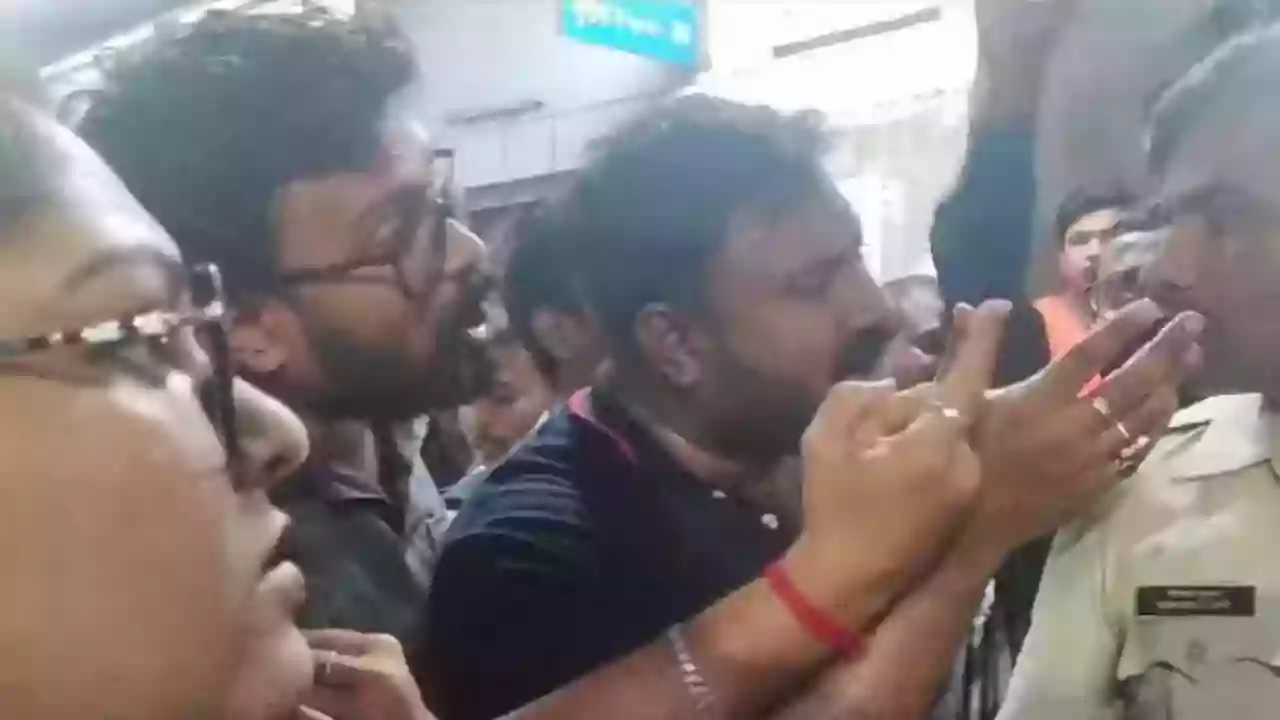 बिधाननगर स्टेशन पर टीटी को पीटने वालों के खिलाफ प्राथमिकी दर्ज